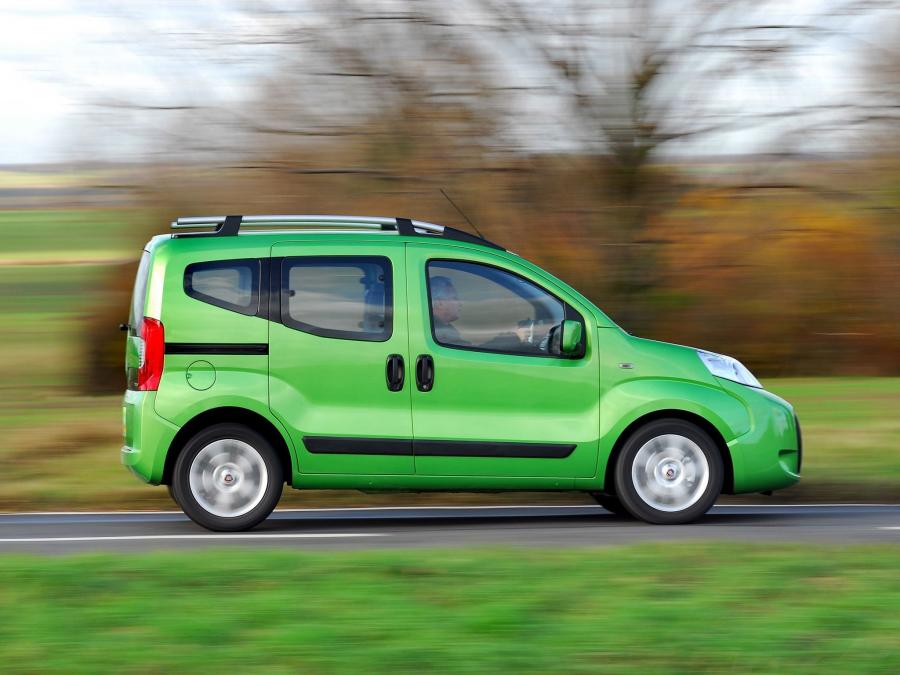 Fiat Qubo 2009 года  (UK) (фото 14 из 16)